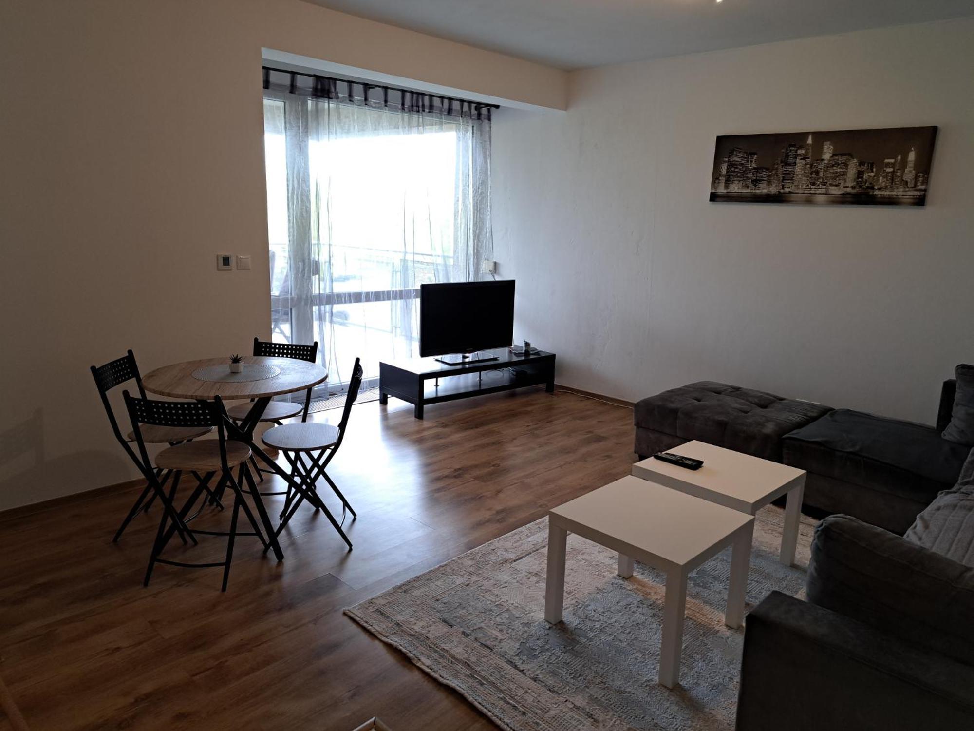 Apartman Zuzu Trenčín Buitenkant foto