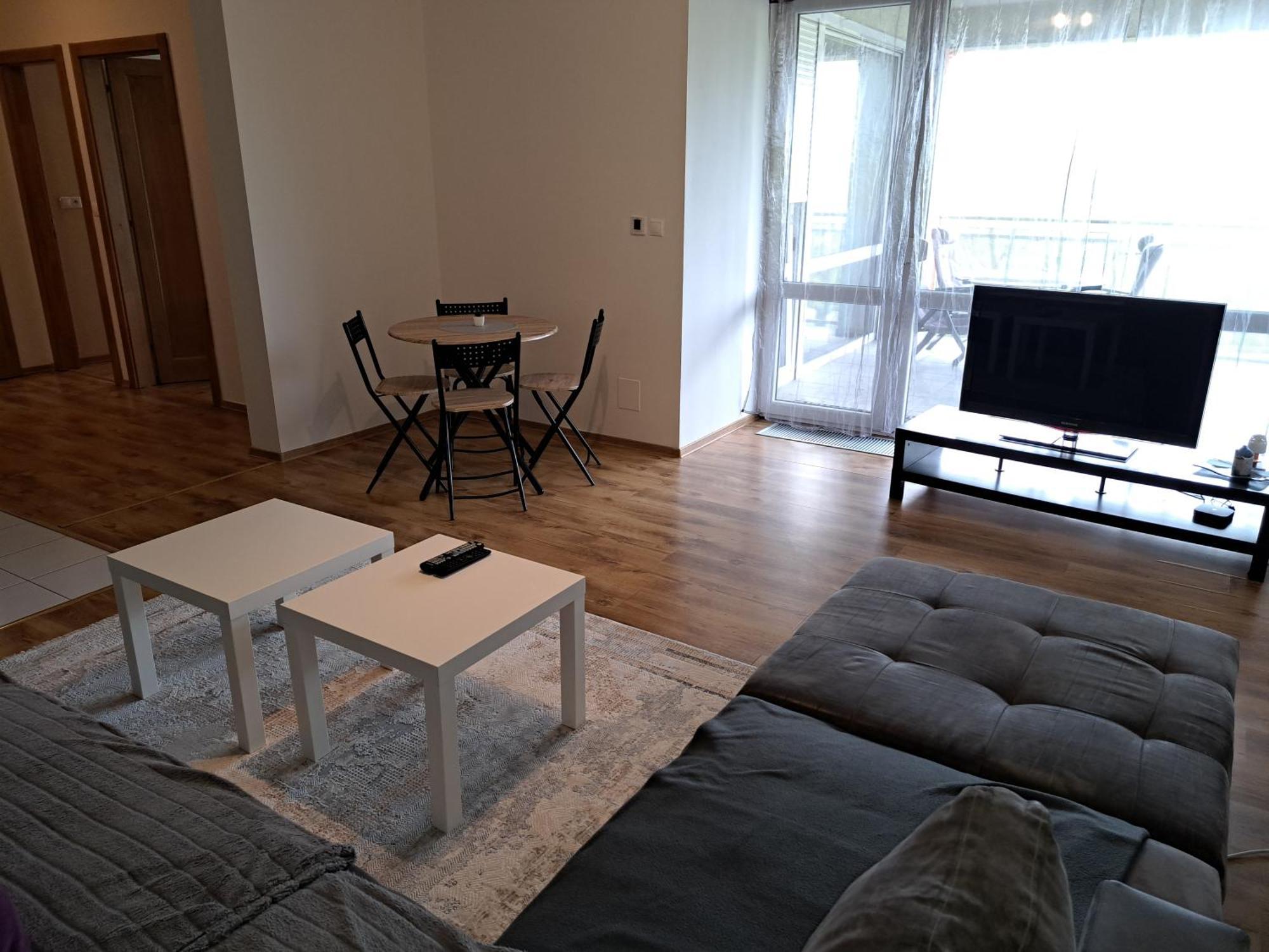 Apartman Zuzu Trenčín Buitenkant foto