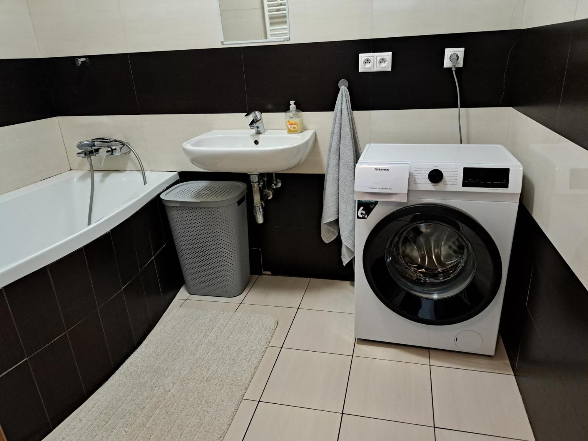 Apartman Zuzu Trenčín Buitenkant foto